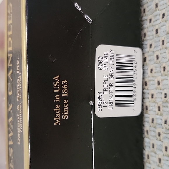 NWT in Box Dadant & Sons, Inc. Holiday Hues 12" Triple Spiral Taper Candles - Picture 12 of 12